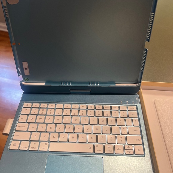 Typecase Touch for iPad 9th Generation Case with Keyboard (10.2", 2021),Multi-to - Picture 1 of 5
